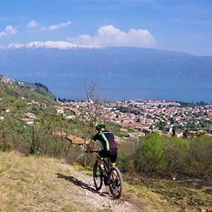 Ca Del Borgo Historic Village Apartment Toscolano Maderno